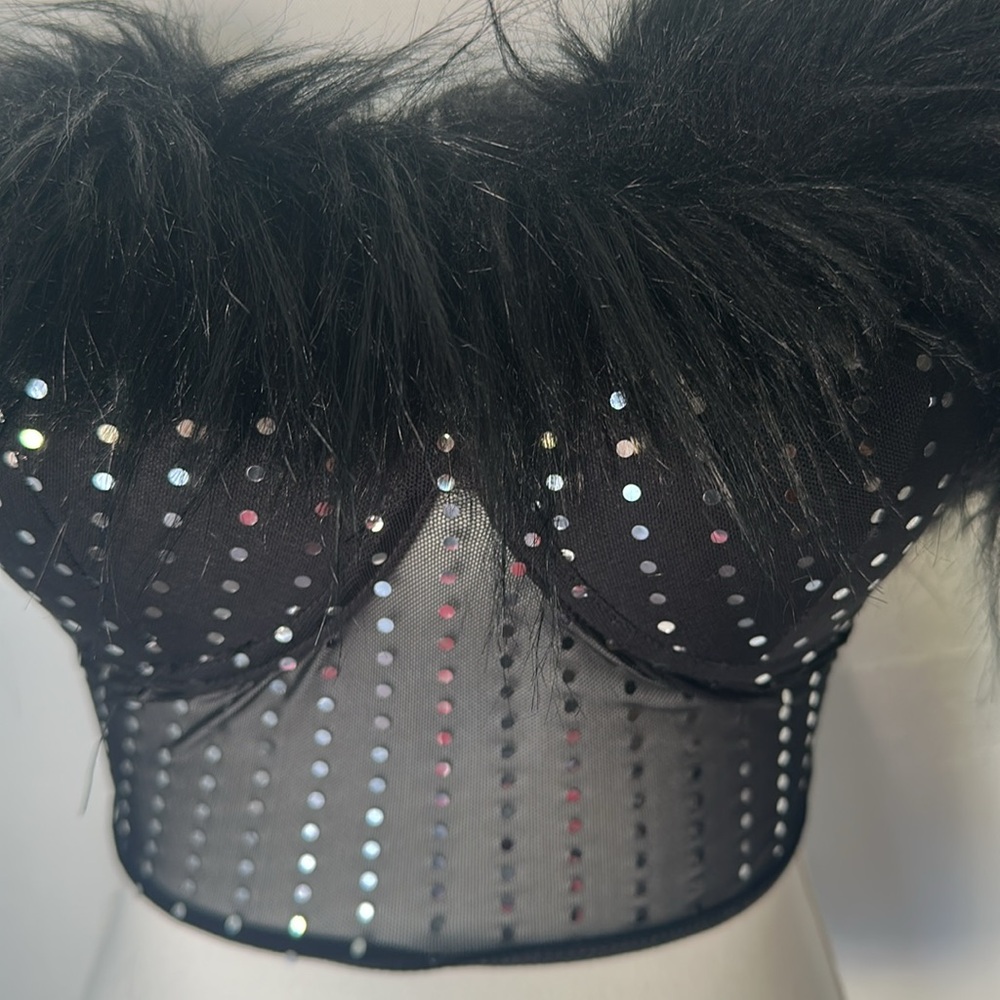 SHEIN Black Feathered Sequin Bra - Picture 7 of 7